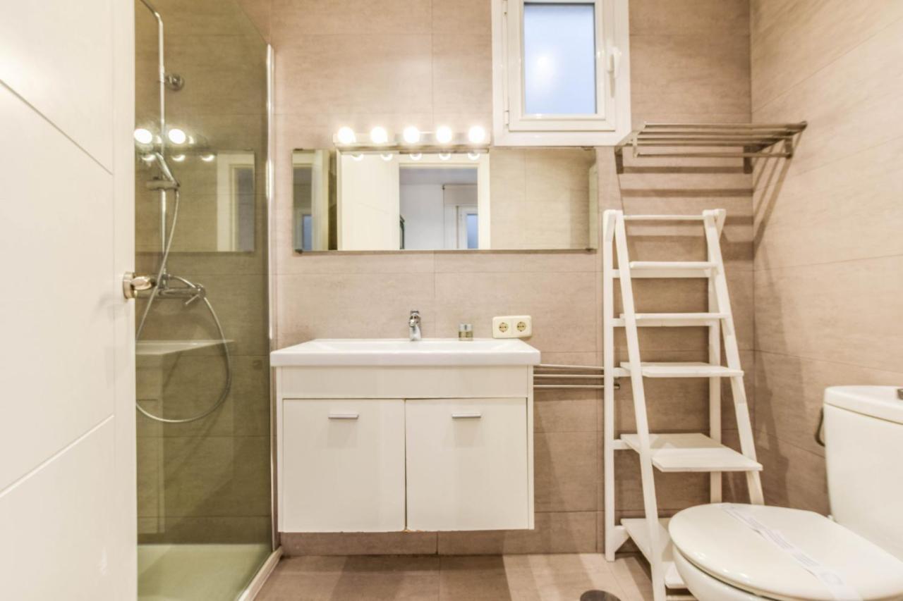דירות מדריד Apartamento En Malasana מראה חיצוני תמונה
